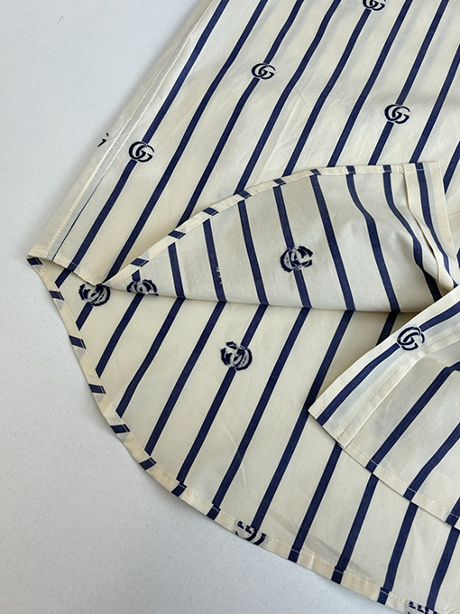 グッチコピー として位置づけダブルGジャカードストライプの襟付き長袖シャツ