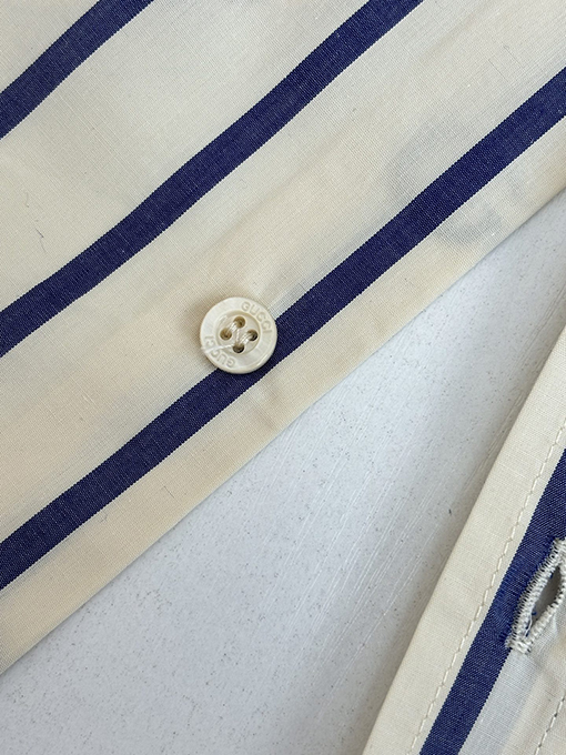 グッチコピー として位置づけダブルGジャカードストライプの襟付き長袖シャツ