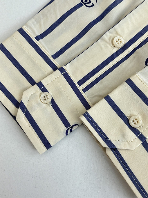 グッチコピー として位置づけダブルGジャカードストライプの襟付き長袖シャツ