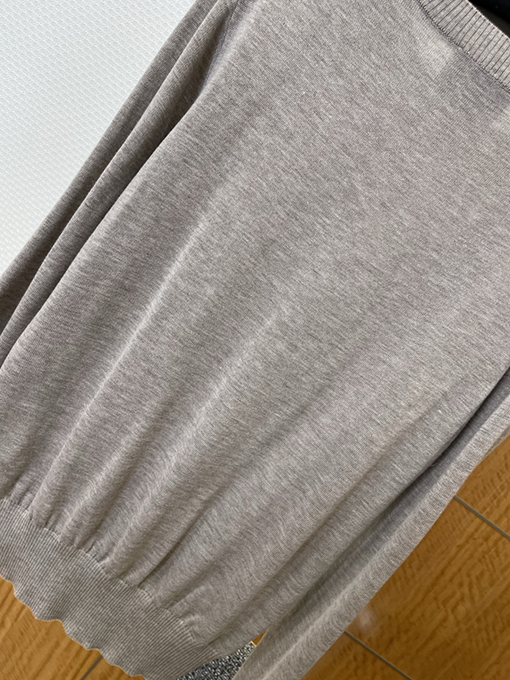 アミ ハート刺繍クルーネックニットセーター