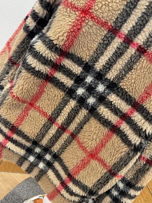 バーバリーコピー チェック柄シアリングコート