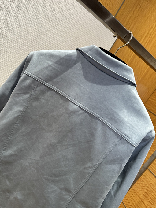 ルイヴィトン スエードエンボスジャケット