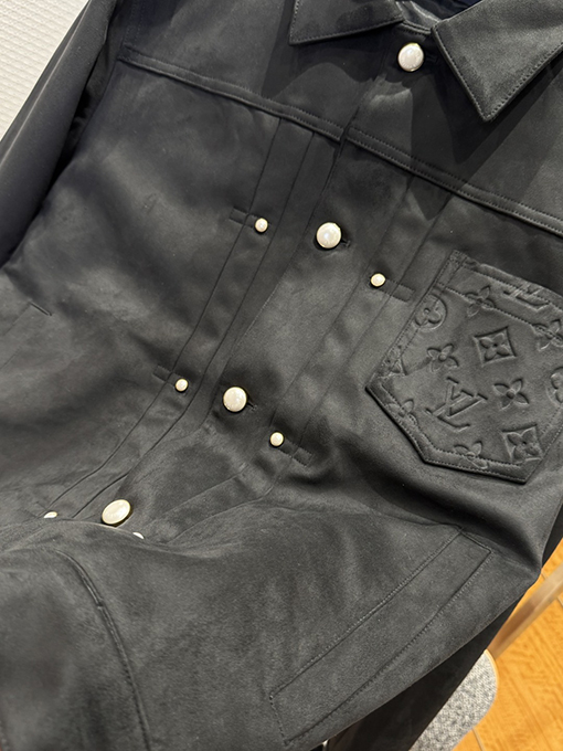 ルイヴィトン スエードエンボスジャケット