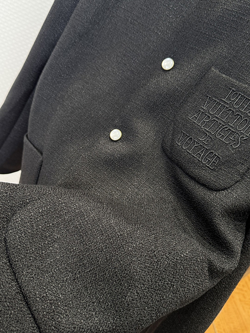 ルイヴィトンスーパーコピー ポケット刺繍シングルブレストジャケット
