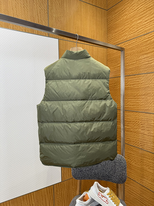 プラダ ファブリック トライアングル ロゴ ダウンベスト