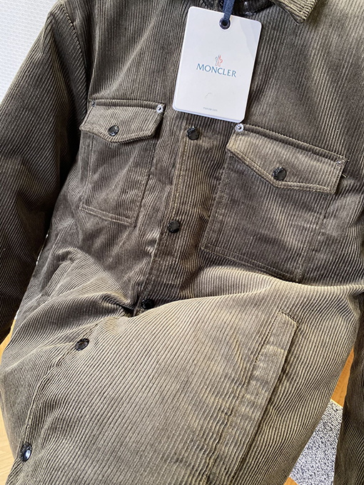 モンクレールスーパーコピー チャンザイボタンダウンカラーダウンジャケット