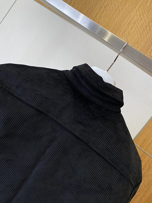 モンクレールスーパーコピー チャンザイボタンダウンカラーダウンジャケット