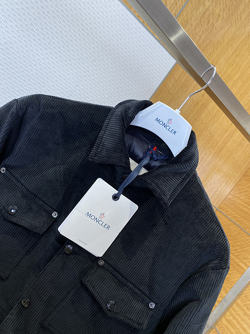 モンクレールスーパーコピー チャンザイボタンダウンカラーダウンジャケット