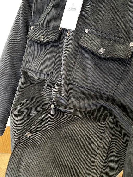 モンクレールスーパーコピー チャンザイボタンダウンカラーダウンジャケット