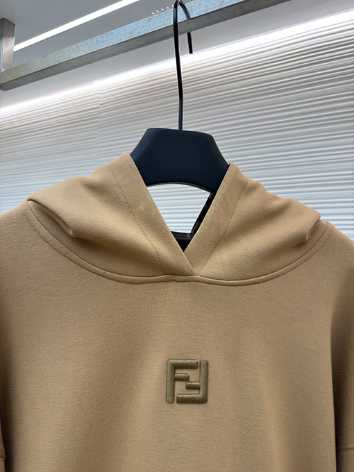 フェンディ クラシックな裏地付きFFパーカー