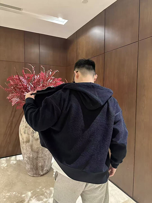 ロエベ 刺繍入りフード付きジップアップカーディガン