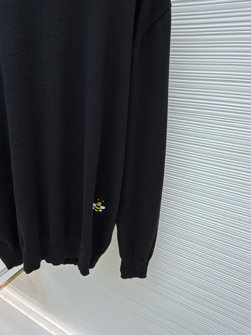 ディオールスーパーコピー ビー刺繍ハイネックニットトップス