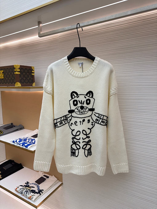 ロエベ 猫をテーマにした刺繍クルーネックセーター