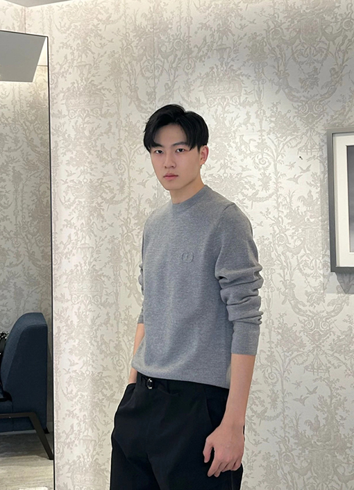 ディオールコピー CD レタークルーネックセーター