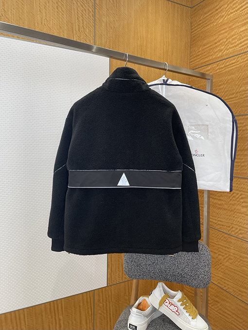 モンクレールスーパーコピー ラムウールパッチワークスタンドカラージャケット