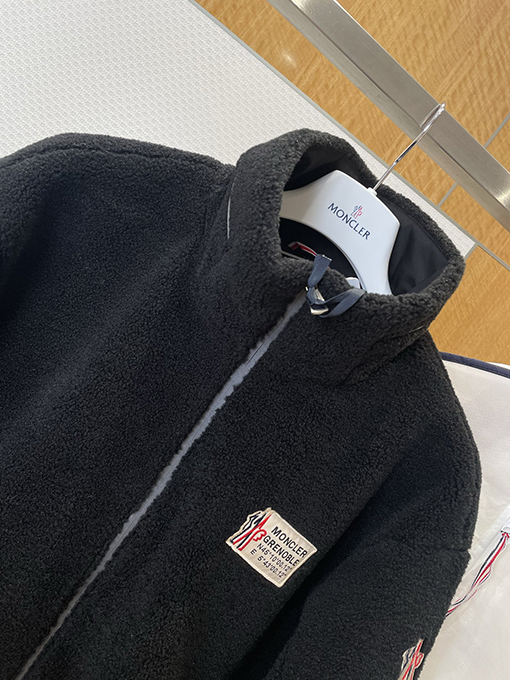 モンクレールスーパーコピー ラムウールパッチワークスタンドカラージャケット