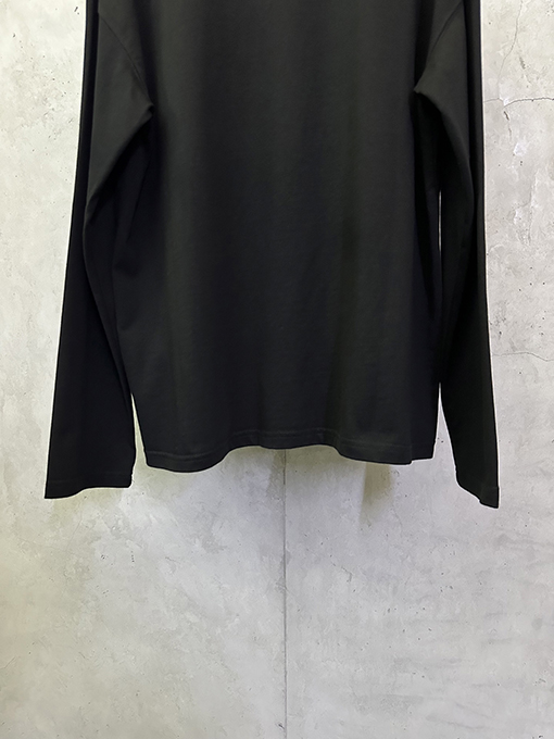 アクネストゥディオズ Acne studio マイクロロゴと蝶のプリントアップリケが付いたレトロスタイルの長袖シャツ