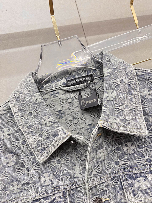 クロムハーツコピー デパートで売られているのと同じスタイルのデニムスーツ