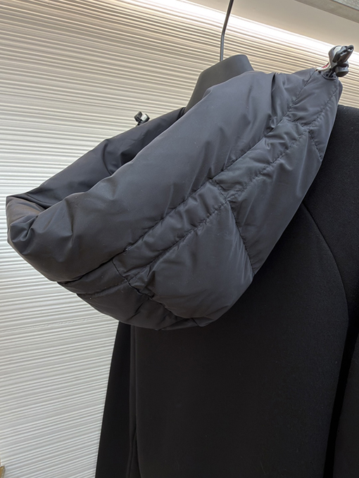 モンクレールコピー ロゴ織りパッチワークダウンジャケット