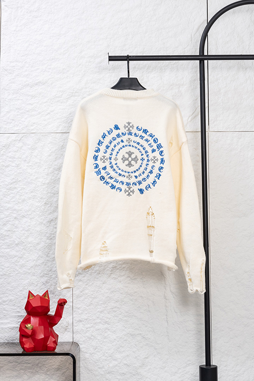 クロムハーツ 刺繍入りラウンドサンスクリットクロスのダメージニットクルーネックセーター