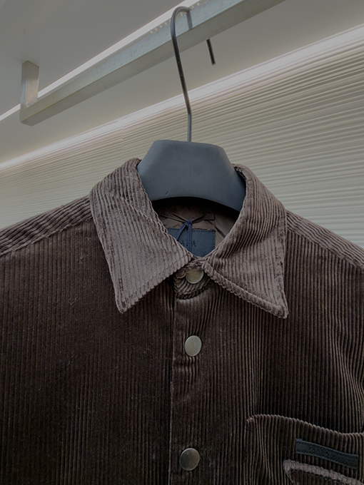 プラダ 三角ロゴコーデュロイコットンコート