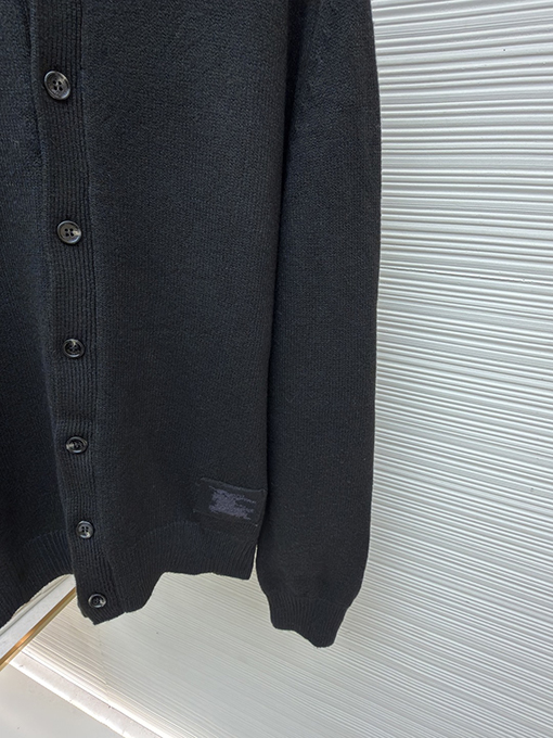 バーバリー 襟付きリブニットカシミヤセーター