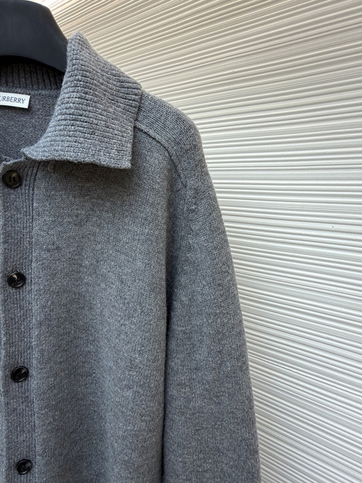 バーバリー 襟付きリブニットカシミヤセーター