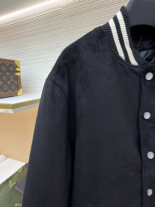 ルイヴィトン ラインストーンスエードラムスキンジャケット
