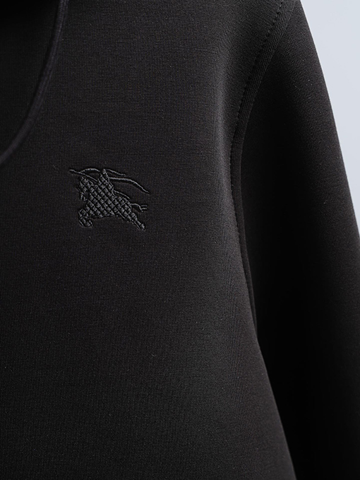 バーバリー 刺繍ロゴ入りジップアップフードジャケット