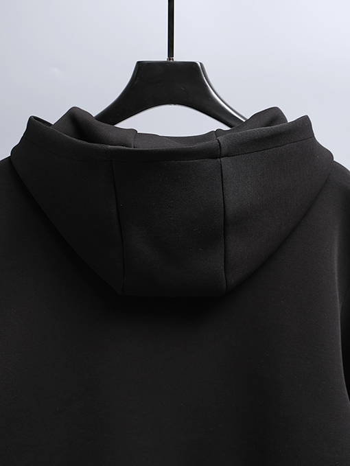 プラダスーパーコピー PRADA 赤いロゴパッチのジップアップフード付きジャケット