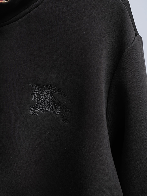 バーバリー ウォーホース刺繍ジッパージャケット