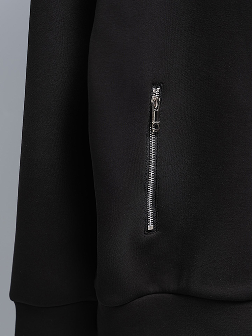 バーバリー ウォーホース刺繍ジッパージャケット