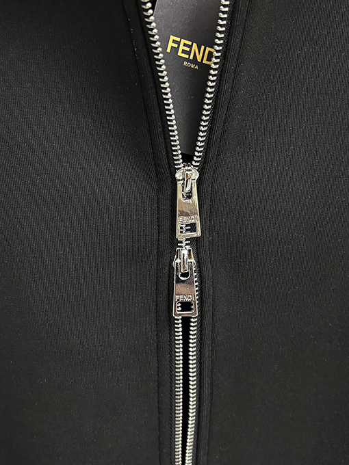 フェンディコピー ダブルFFロゴ刺繍のジップアップジャケット