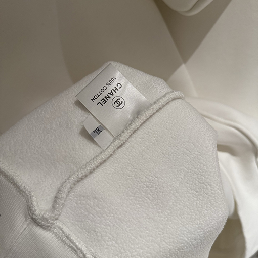 シャネル 新しいフリース裏地のフード付きスウェットシャツ