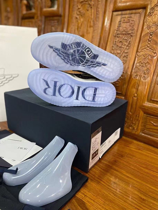 ディオール × ナイキ AIR JORDAN 1 RE HI OG スニーカー スーパーコピー シューズ