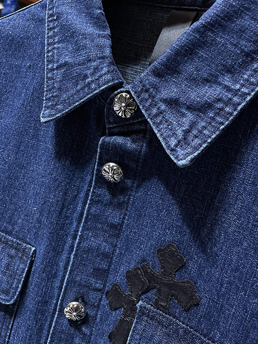 クロムハーツスーパーコピー クロス刺繍入りブルーウォッシュデニムシャツ