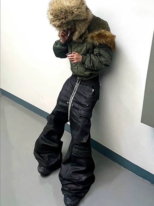 リックオウエンス コーティング＆ワックス加工のワイドレッグカーゴフレアパンツ