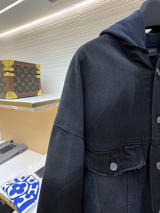 バレンシアガスーパーコピー Balenciaga 刺繍入りフード付きデニムジャケット