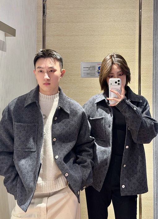 ルイヴィトン シャツスタイルのウールモノグラムコート