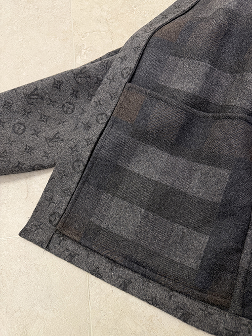 ルイヴィトン シャツスタイルのウールモノグラムコート