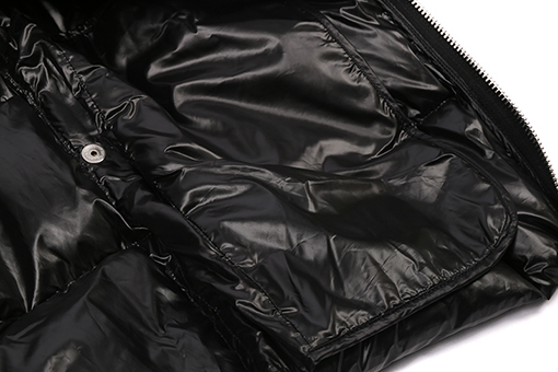 リックオウエンス 光沢のある黒のダウンジャケット
