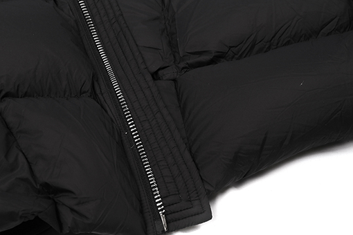 リックオウエンスコピー 黒のダウンジャケット