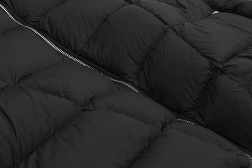 リックオウエンスコピー 黒のダウンジャケット