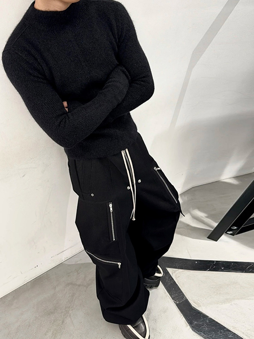 リックオウエンス ワイドレッグのモップ掛けまでの長さのワークパンツ