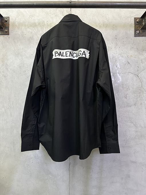 バレンシアガ Balenciaga ドミトリー25 ホワイトアクリルテープレタープリントシャツ