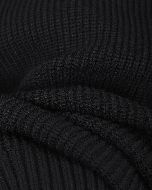 ルイヴィトン 胸元にクラシックなモノグラムロゴパール刺繍のセーター