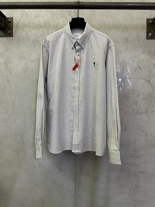 アミ ハート刺繍のストライプ長袖シャツ