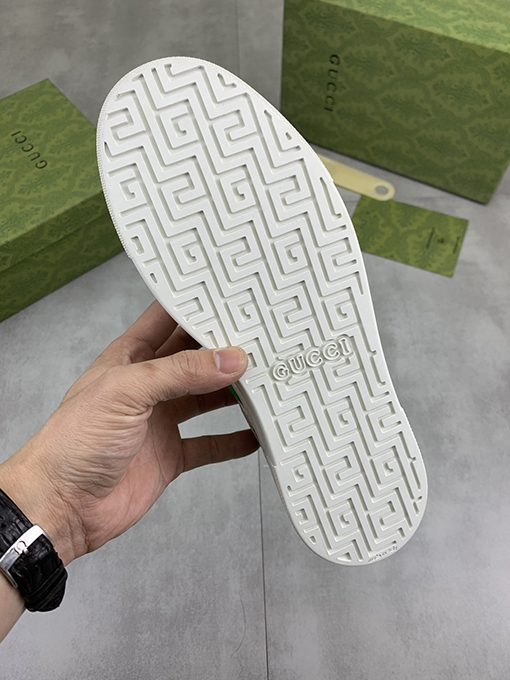 グッチ 新しいクラシックカジュアルメンズシューズ