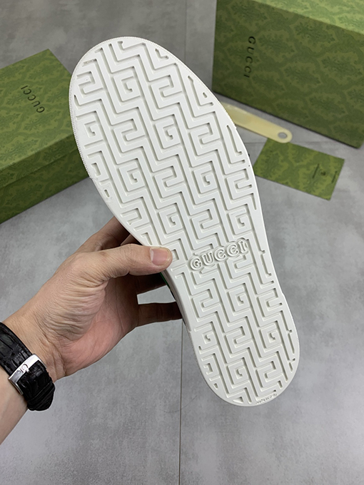 グッチ 新しいクラシックカジュアルメンズシューズ