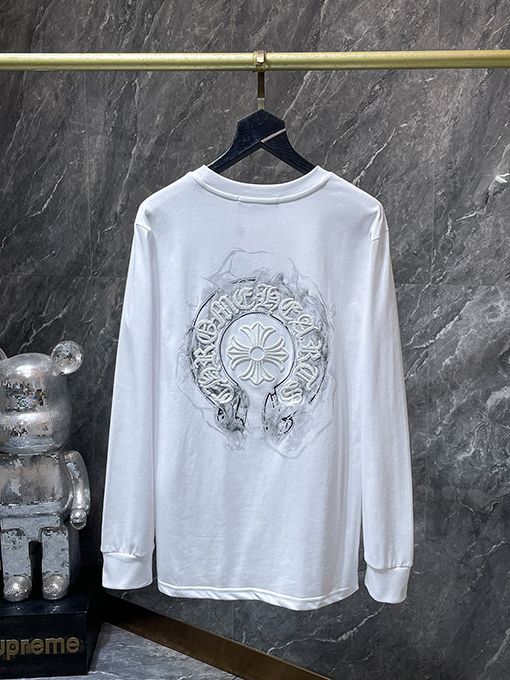 クロムハーツ クラシックな馬蹄形のサンスクリット十字の刺繍が手描きされた長袖シャツ